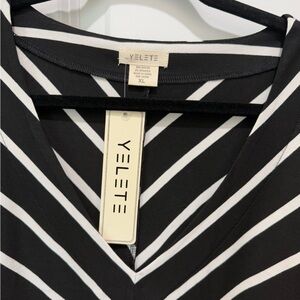Yelete Monochrome Striped Apparel